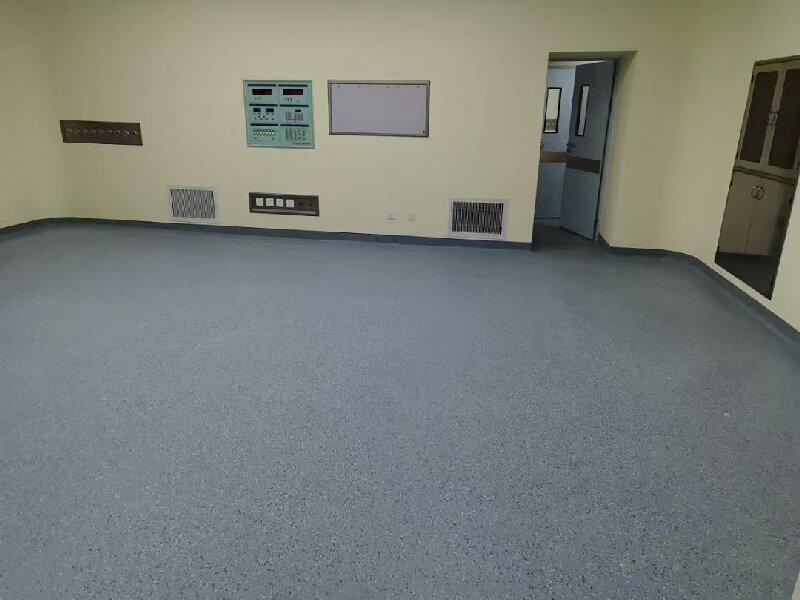 卷材橡胶地板